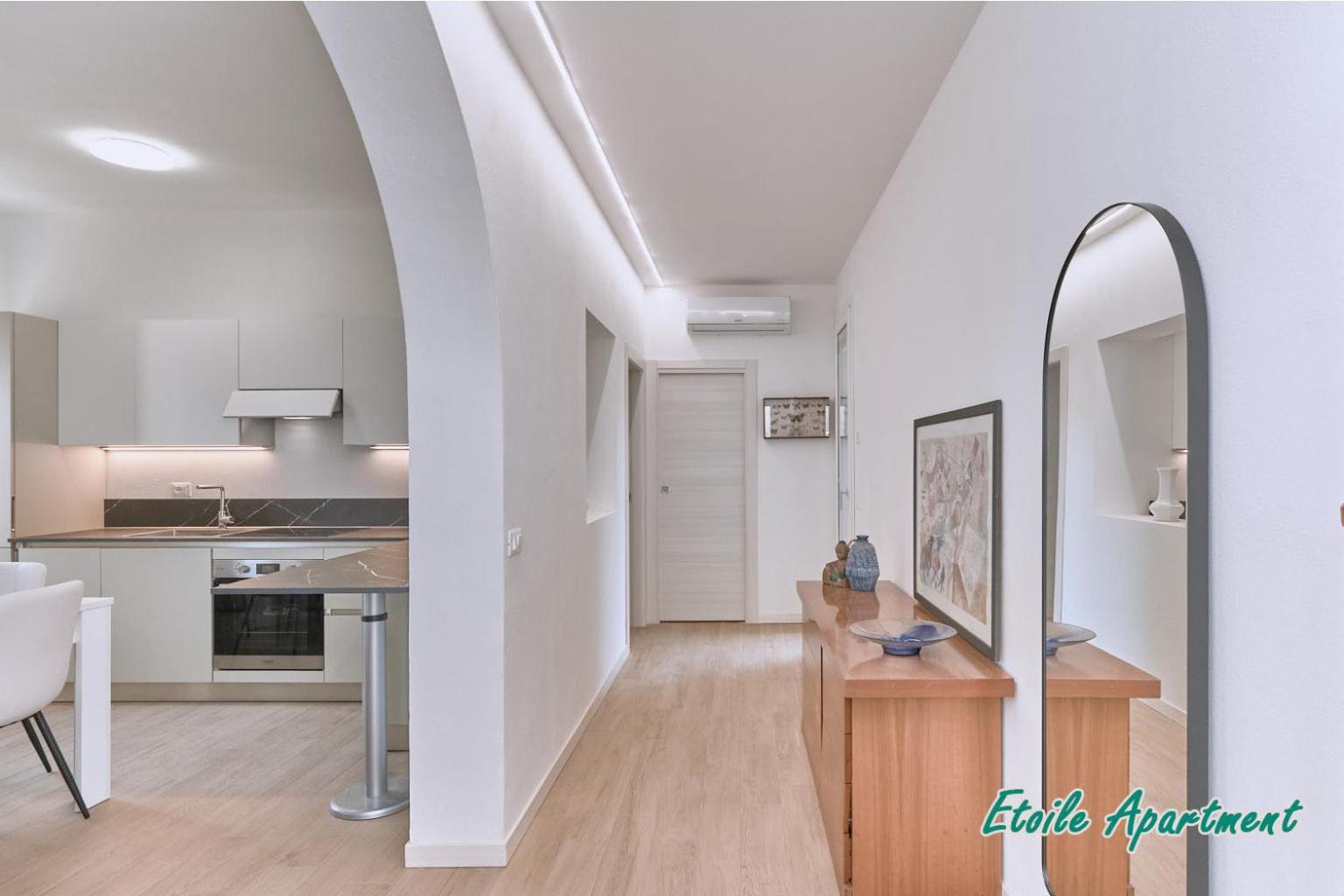 Casa Monique Apartments เดเซนซาโนเดลการ์ดา ภายนอก รูปภาพ